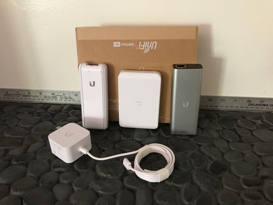 Новинок много не бывает.4g клиент UniFi LTE. UniFi Swith Mini.
