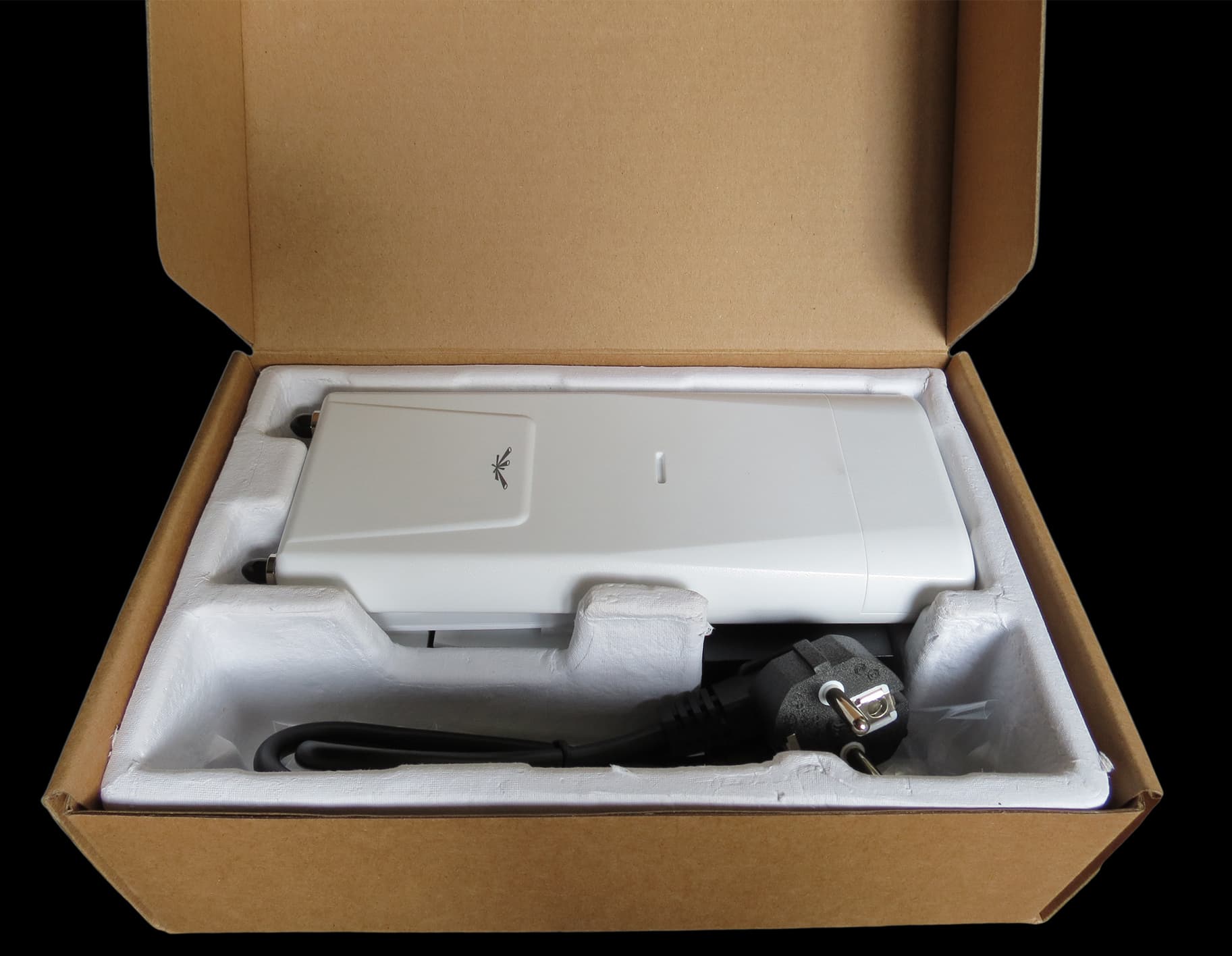 Точка доступа UniFi AP Outdoor + Точка доступа UniFi AP Outdoor +